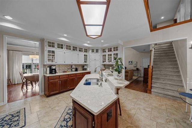 11031 W 108th Terrace, Overland Park, KS 66210