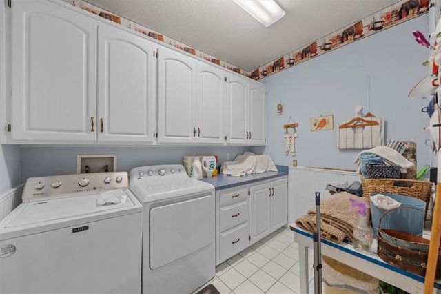 11031 W 108th Terrace, Overland Park, KS 66210