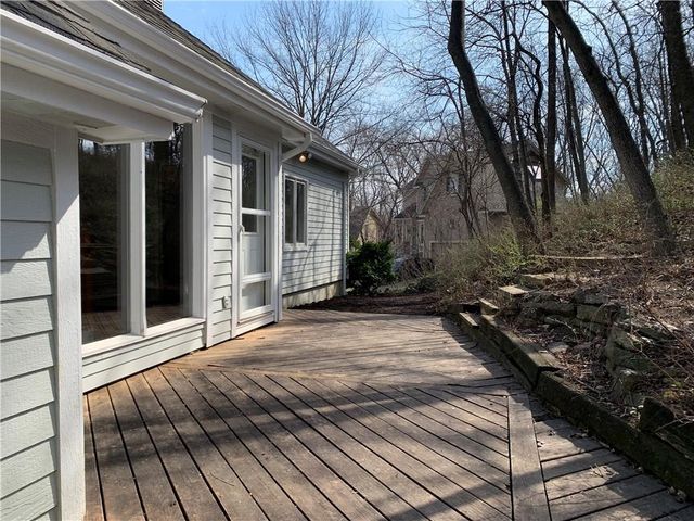 11031 W 108th Terrace, Overland Park, KS 66210