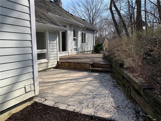 11031 W 108th Terrace, Overland Park, KS 66210