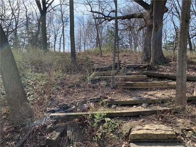 11031 W 108th Terrace, Overland Park, KS 66210