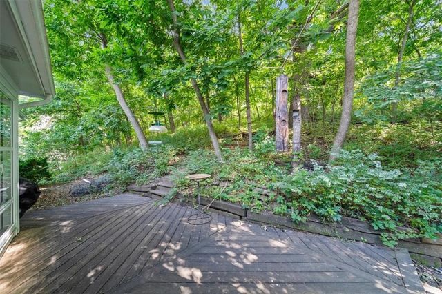 11031 W 108th Terrace, Overland Park, KS 66210