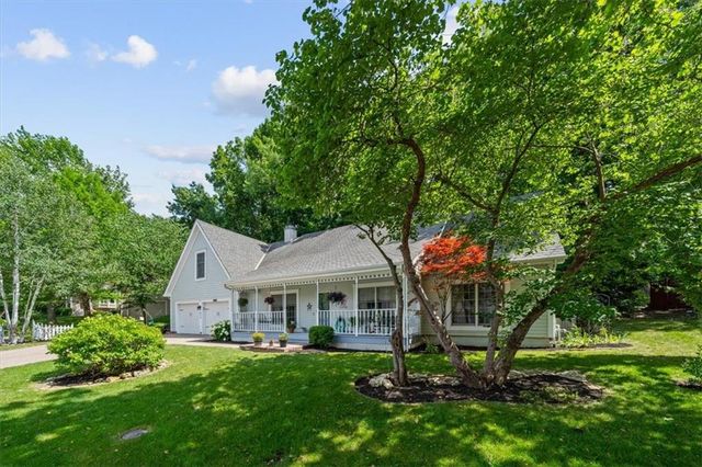 11031 W 108th Terrace, Overland Park, KS 66210