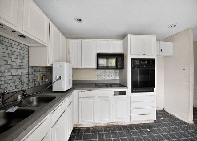 4828 Far Hills Drive, Independence, KY 41051