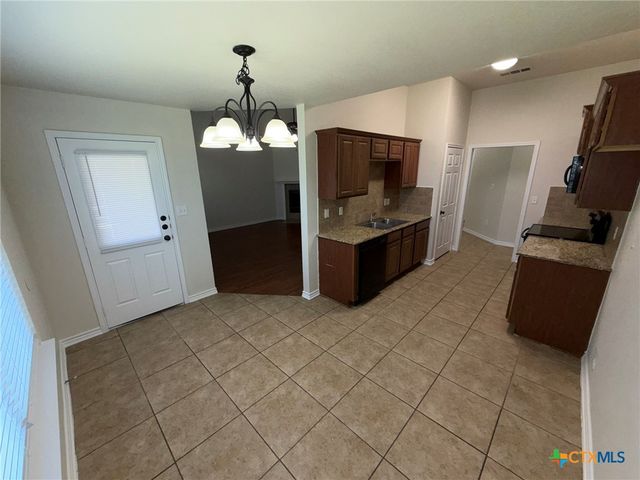 1022 Canyon Ridge, Temple, TX 76502