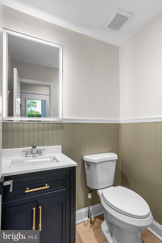682 WOODLYN DR, Feasterville Trevose, PA 19053