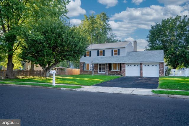 682 WOODLYN DR, Feasterville Trevose, PA 19053