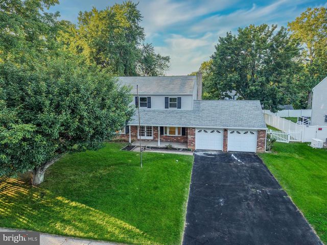 682 WOODLYN DR, Feasterville Trevose, PA 19053