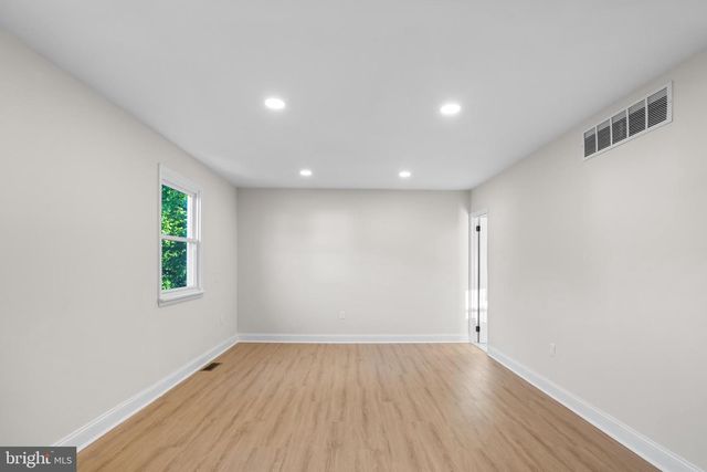 682 WOODLYN DR, Feasterville Trevose, PA 19053