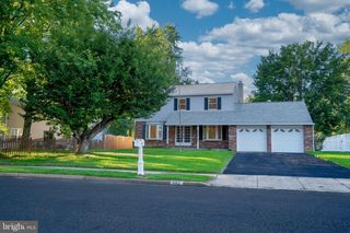 682 WOODLYN DR, Feasterville Trevose, PA 19053