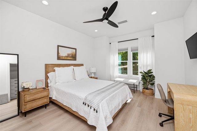 209 Lake Drive, Tool, TX 75143