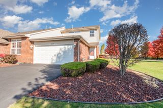 2604 Foxwood Drive 2604, New Lenox, IL 60451
