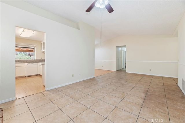 860 Polk, Hemet, CA 92543