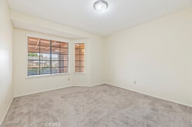 860 Polk, Hemet, CA 92543