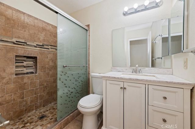 860 Polk, Hemet, CA 92543