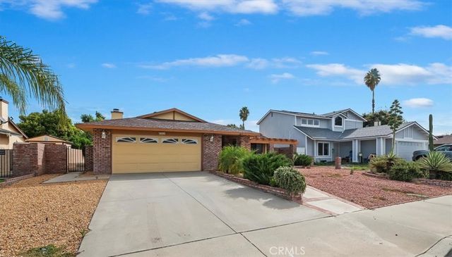 860 Polk, Hemet, CA 92543