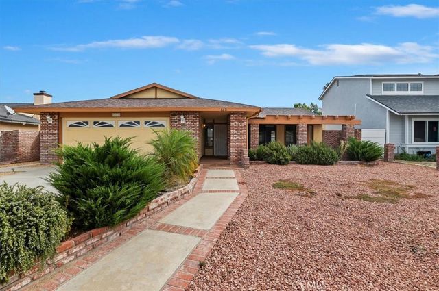 860 Polk, Hemet, CA 92543