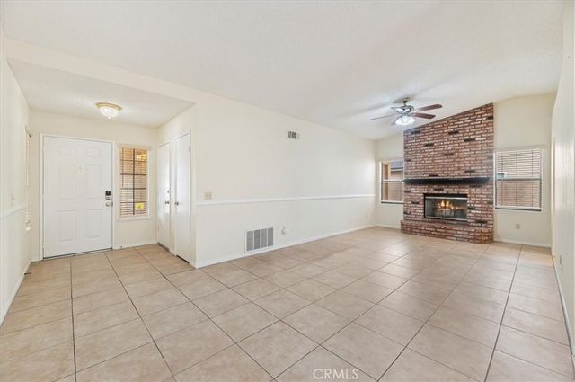 860 Polk, Hemet, CA 92543