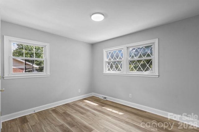 1539 Starbrook Drive, Charlotte, NC 28210