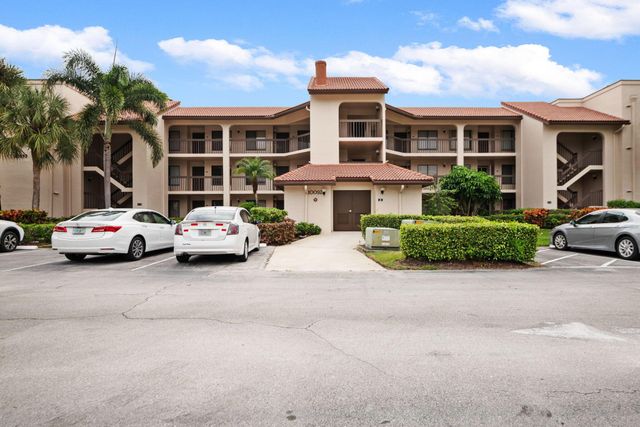 10092 Cedar Point Boulevard 205, Boynton Beach, FL 33437