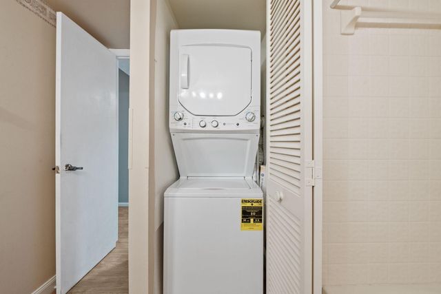 10092 Cedar Point Boulevard 205, Boynton Beach, FL 33437