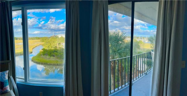 1 Marina Drive 303 A, St Simons Island, GA 31522