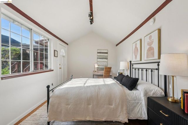 1322 Bancroft Way, Berkeley, CA 94702