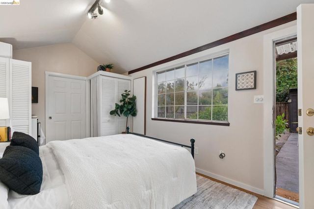 1322 Bancroft Way, Berkeley, CA 94702