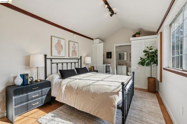 1322 Bancroft Way, Berkeley, CA 94702