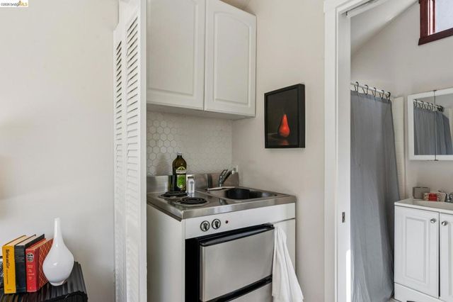 1322 Bancroft Way, Berkeley, CA 94702