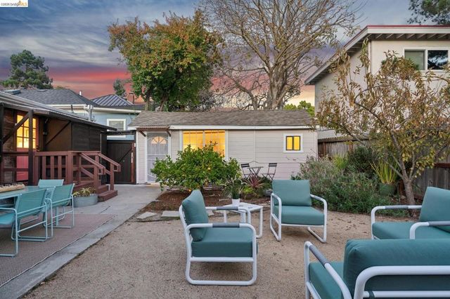 1322 Bancroft Way, Berkeley, CA 94702