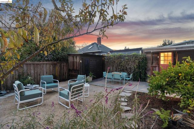 1322 Bancroft Way, Berkeley, CA 94702