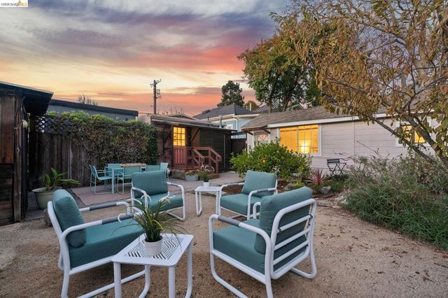1322 Bancroft Way, Berkeley, CA 94702
