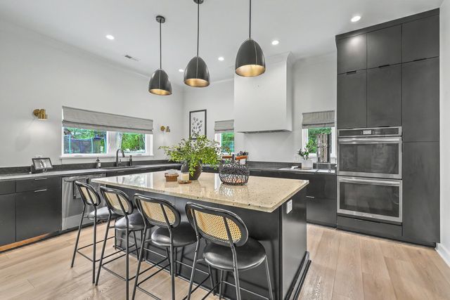 5715 Whistle Stop Lane, Ravenel, SC 29470
