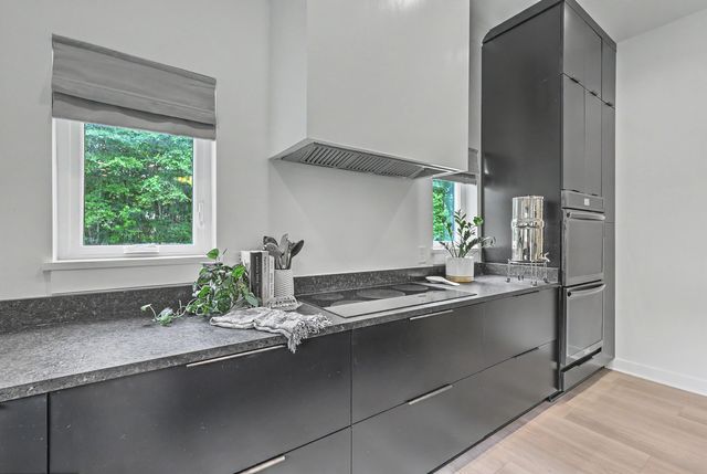5715 Whistle Stop Lane, Ravenel, SC 29470