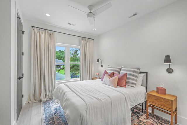 5715 Whistle Stop Lane, Ravenel, SC 29470