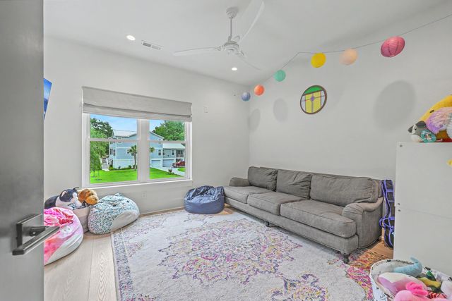 5715 Whistle Stop Lane, Ravenel, SC 29470