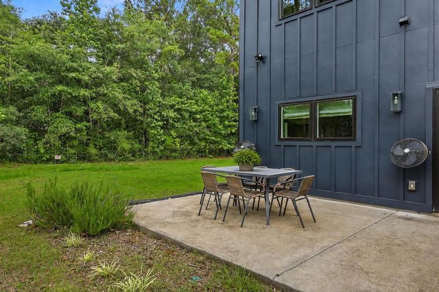 5715 Whistle Stop Lane, Ravenel, SC 29470