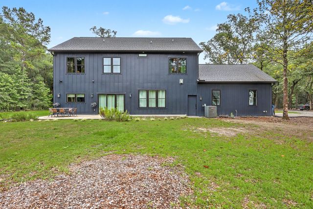 5715 Whistle Stop Lane, Ravenel, SC 29470