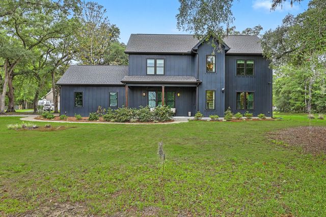 5715 Whistle Stop Lane, Ravenel, SC 29470