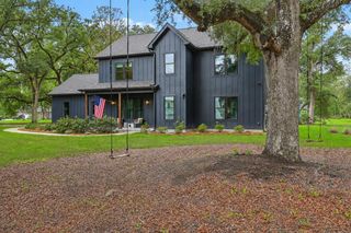 5715 Whistle Stop Lane, Ravenel, SC 29470