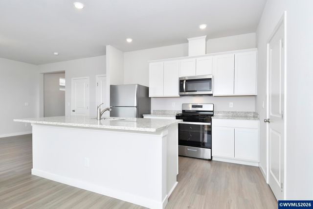 1333 Owl Av, Woodburn, OR 97071