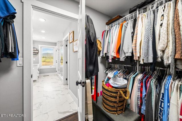 129 Austin Lane, Jacksboro, TN 37757