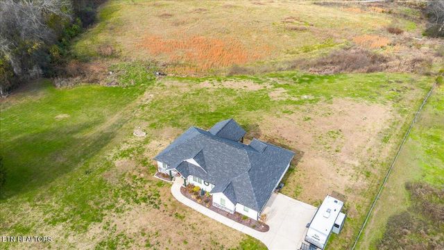 129 Austin Lane, Jacksboro, TN 37757