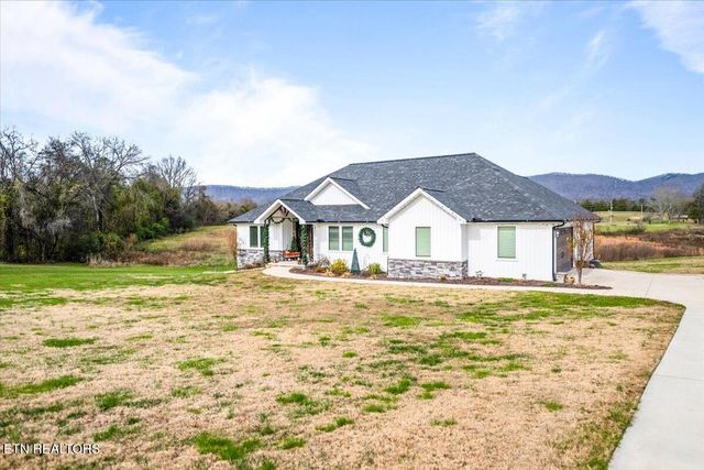 129 Austin Lane, Jacksboro, TN 37757