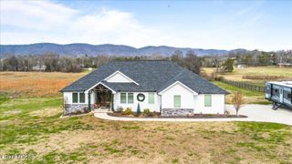 129 Austin Lane, Jacksboro, TN 37757