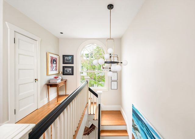 46 Holbrook Ave, Hull, MA 02045