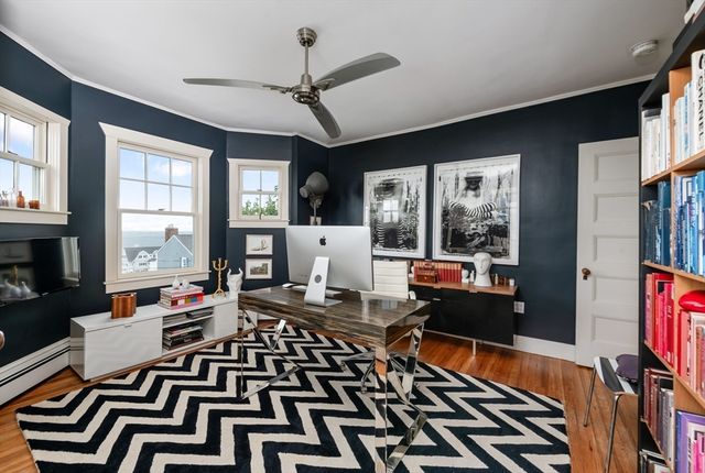46 Holbrook Ave, Hull, MA 02045