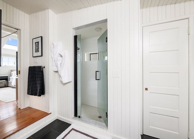 46 Holbrook Ave, Hull, MA 02045