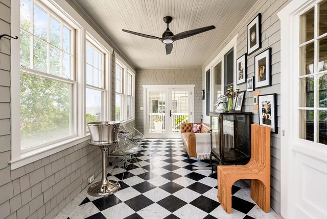 46 Holbrook Ave, Hull, MA 02045